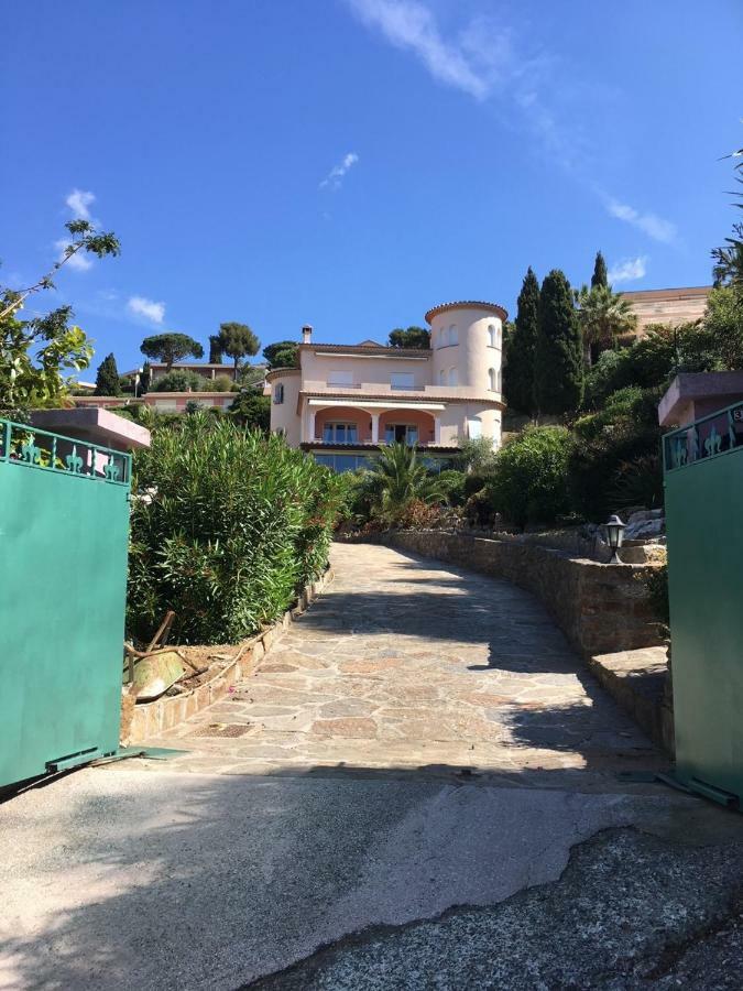 Apt Thalassa,Vue Mer, Proche Ville,Au Calme Le Lavandou Dış mekan fotoğraf